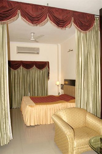 Hotel New Temples Town Varanasi Dış mekan fotoğraf